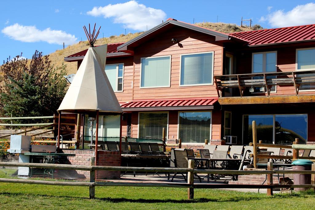 K3 Guest Ranch Hotel Cody Exterior photo