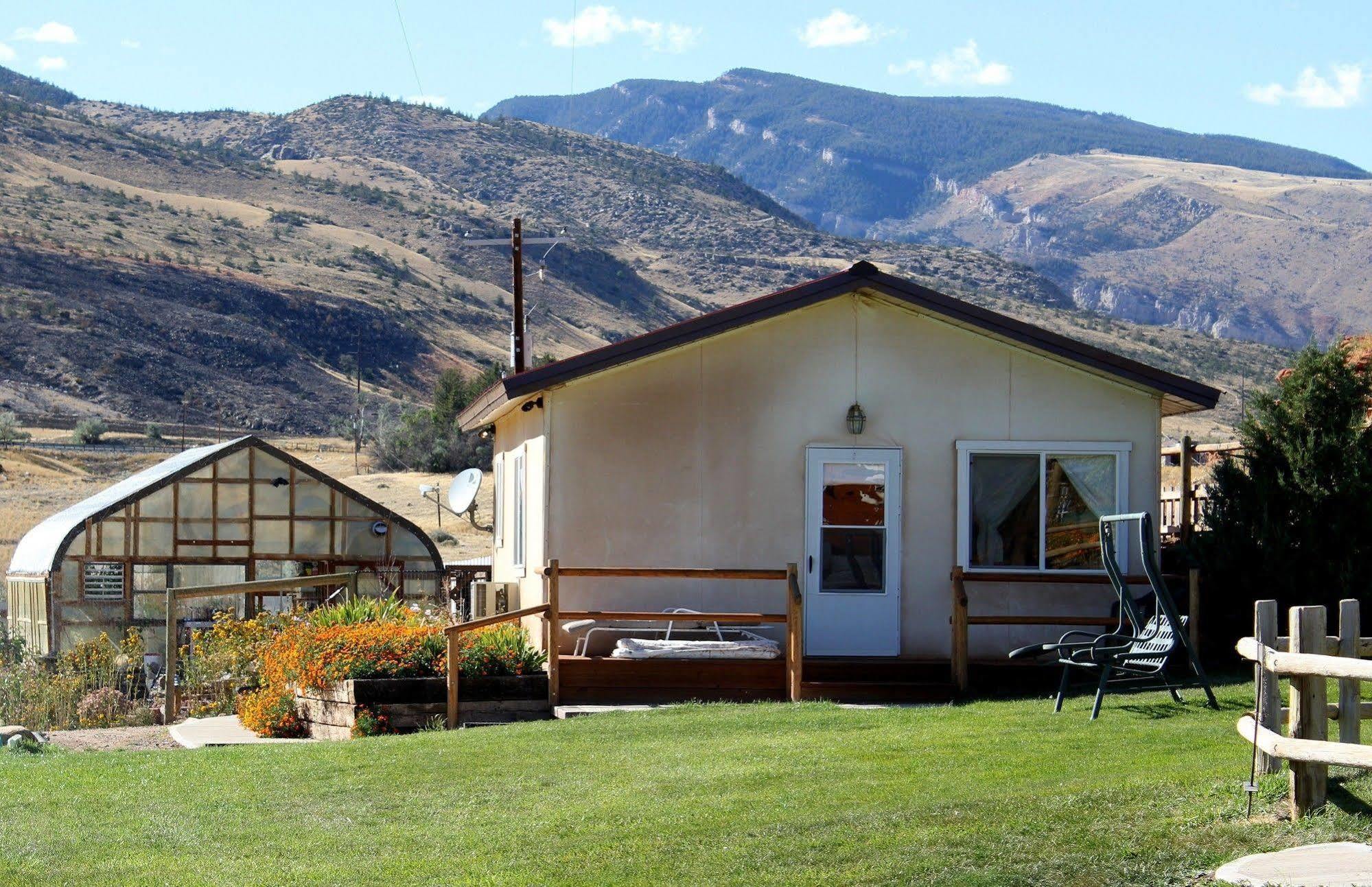 K3 Guest Ranch Hotel Cody Exterior photo